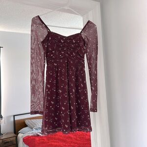Hollister Dress Sheer Sleeve Mesh in Blood Red Floral XS